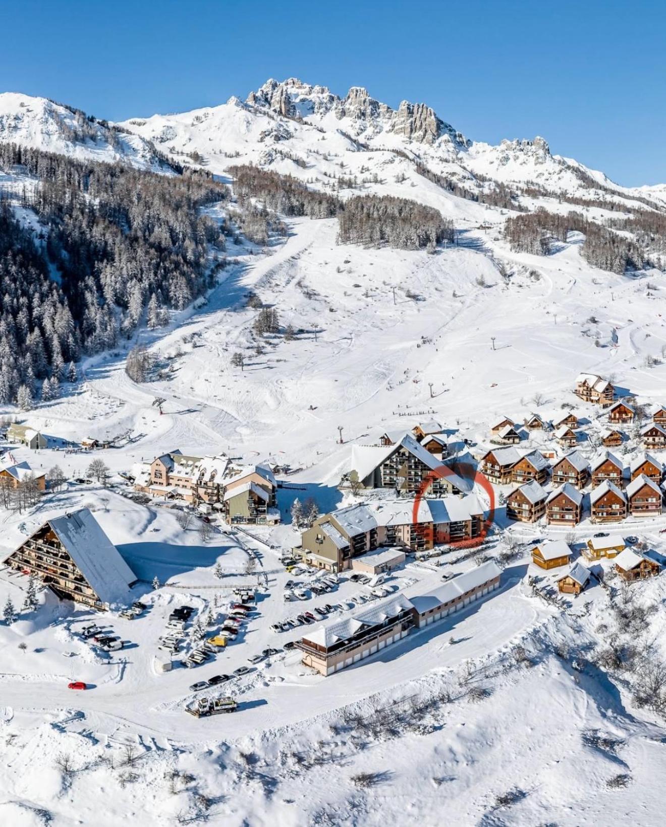 Appartement Pieds Des Pistes Réallon Exteriér fotografie